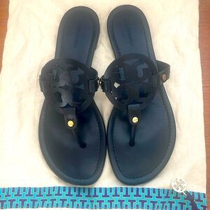 Tory Burch size 9 Black Leather Made in Brazil Great Condition Almost New